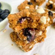 White Chocolate &amp; Blueberry Oatmeal Cookie Bars-image