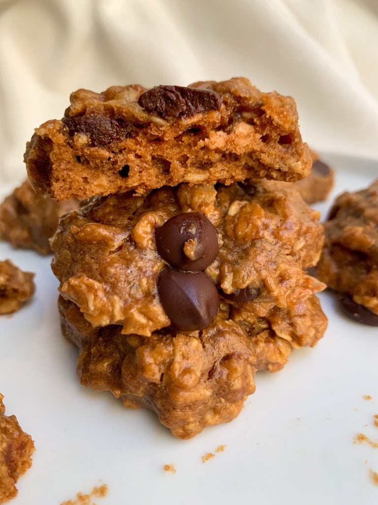 a stack of Peanut Butter Chocolate Chip Oatmeal Cookies on a white plate