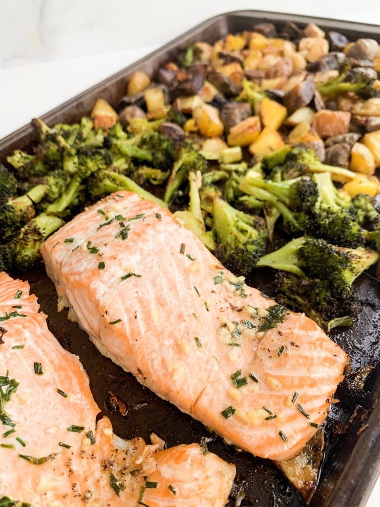sheet pan salmon with broccoli and potatoes