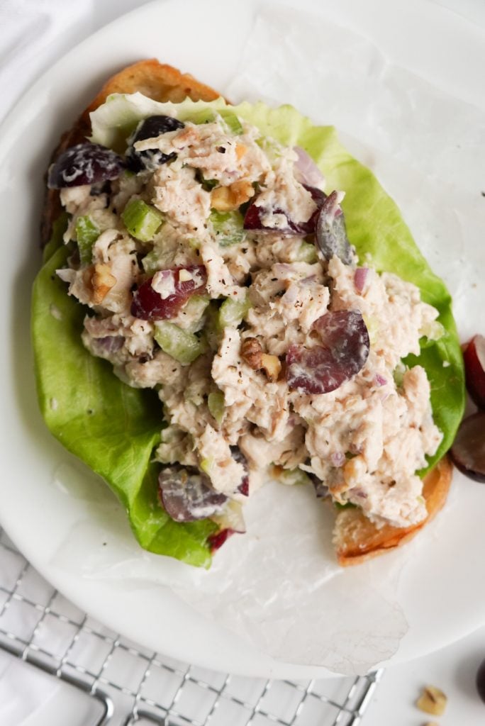 Easy & Healthy Chicken Salad with Grapes