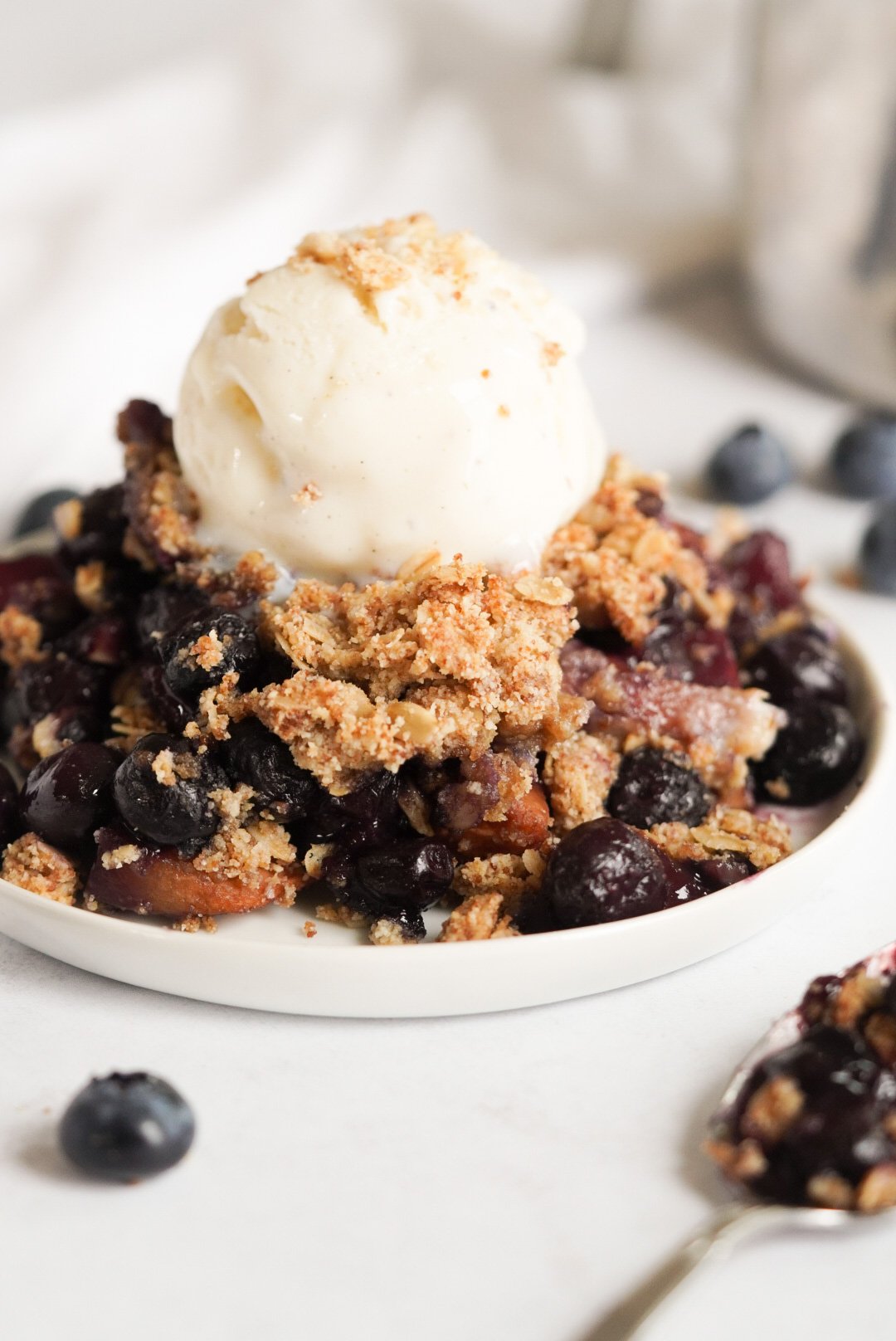 Blueberry Peach Crisp - Wellness by Kay