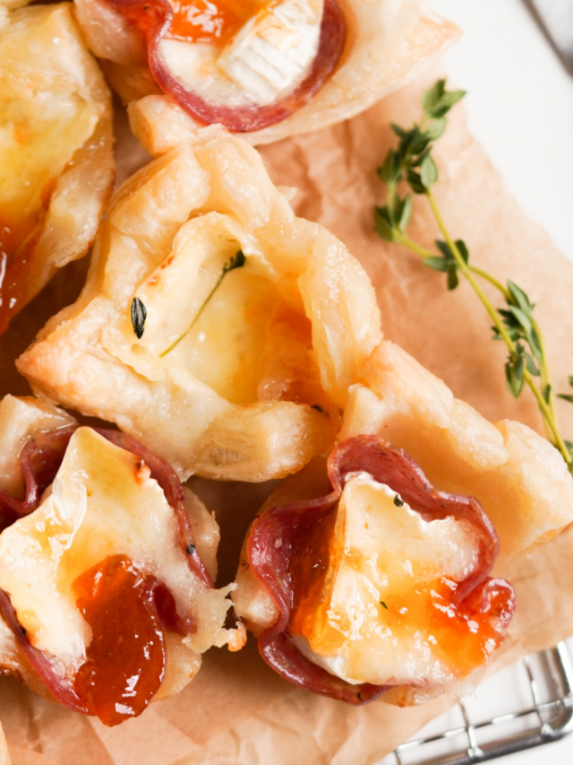 Puff Pastry Baked Brie Bites (Easy Appetizer Recipe)