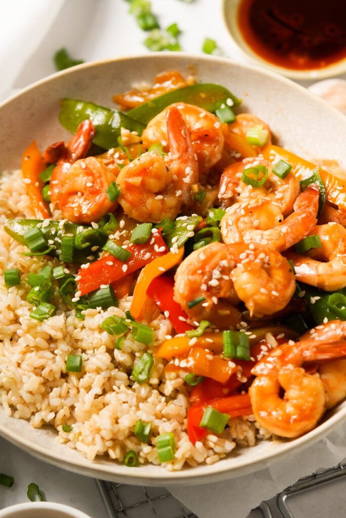 brown rice, shrimp, and vegetables with sweet and salty Asian sauce