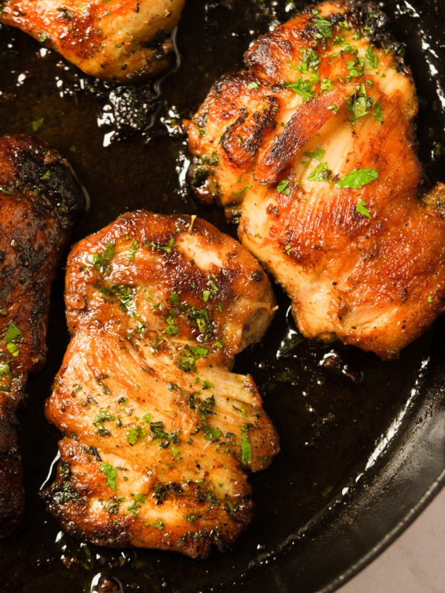 Easy Pan Seared Chicken Thighs Recipe