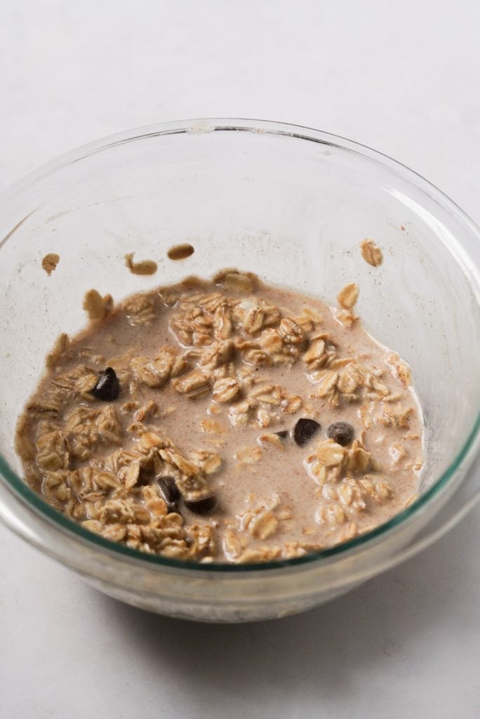 oatmeal mixture in a mixing bowl