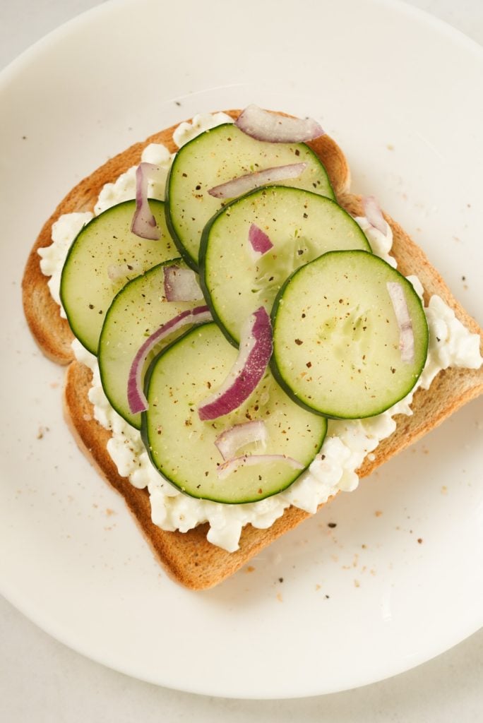 cucumber cottage cheese toast