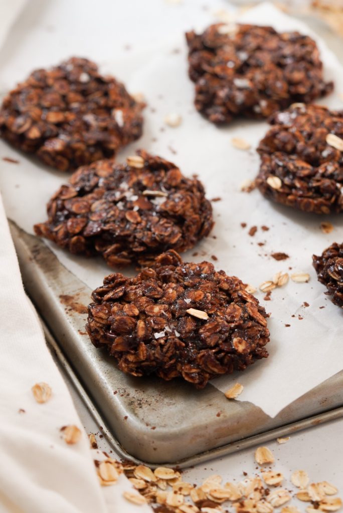 peanut butter chocolate oatmeal cookies