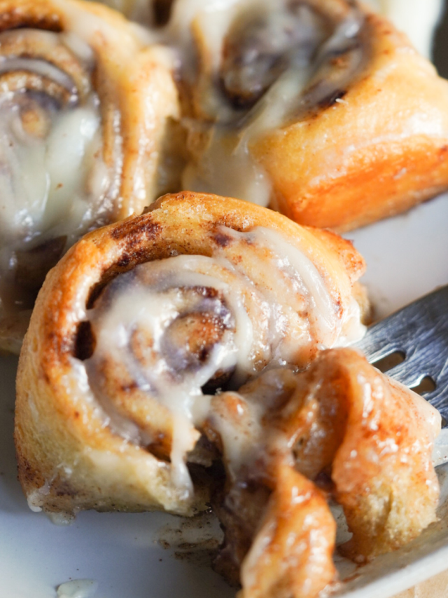 Easy Cinnamon Rolls (made from Crescent Rolls!)