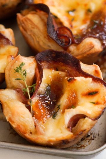 Baked Brie Bites Web Story Cover