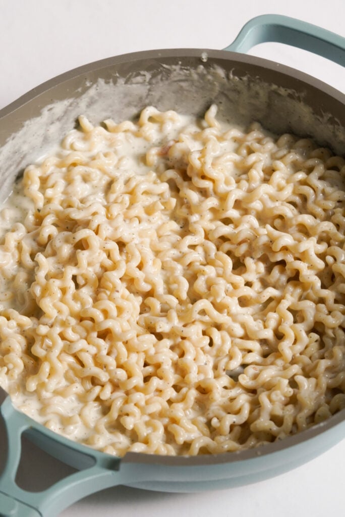 cottage cheese alfredo sauce after tossing with cooked pasta.